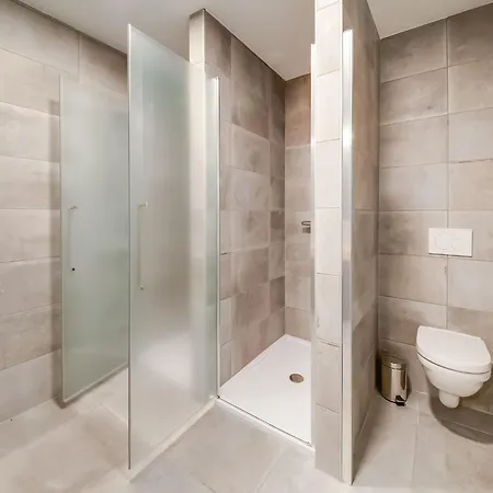 Spacious In Bourseigne-neuve, Cleaning Included Bourseigne-Neuve